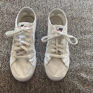 Nike canvas women’s sneakers